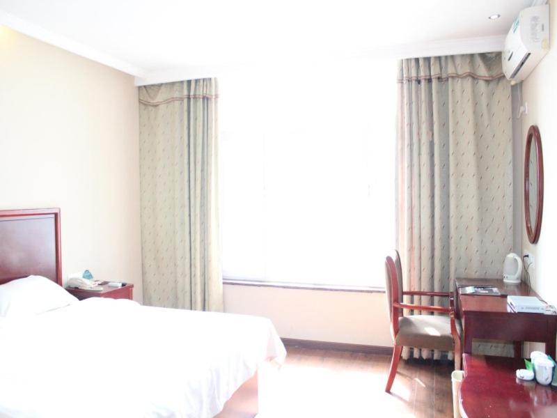 Greentree Inn Henan Kaifeng Gulou Square Express Hotel Zewnętrze zdjęcie